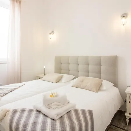 Casa Ella
